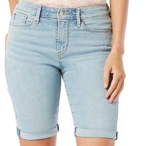 Signature by Levi Strauss & Co. Gold Label Women's Mid-Rise Bermuda Shorts, sz20